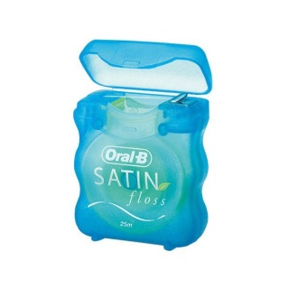 نخ دندان کامپلیت ساتین اورال بی Oral-B