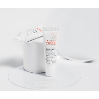 بالم لب سیکالفیت پلاس اون Avene