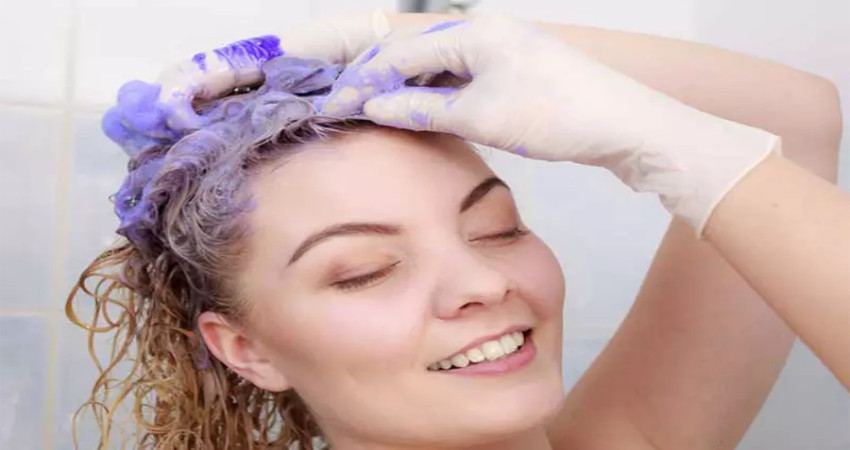 روش های از بین بردن زردی مو با واریاسیون بنفش
